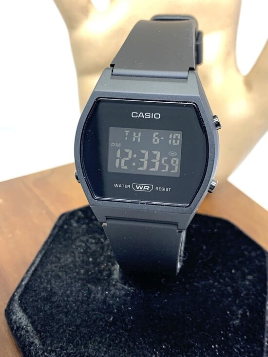 Casio Women\'s Watch LW204 Quartz Digital Sport Black Resin Strap 3294 35mm